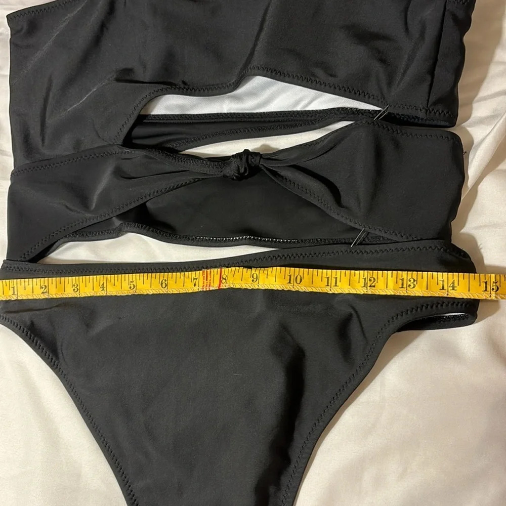 One Piece, Sexy, Cut-Out Swimsuit Black size L - Picture 10 of 11